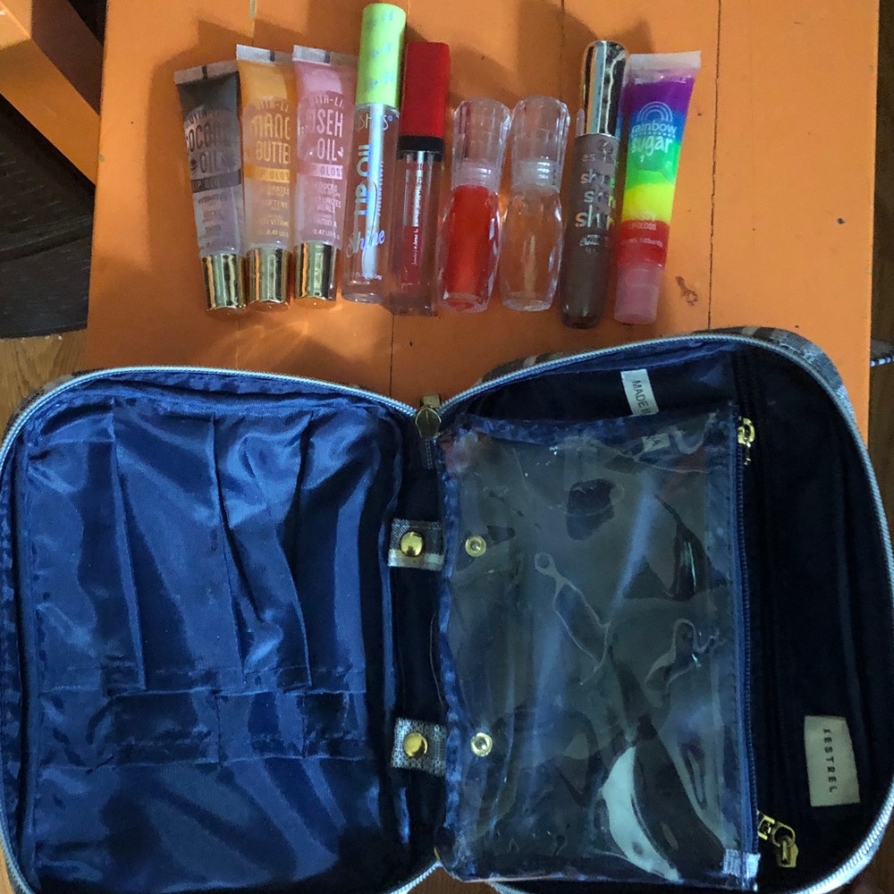 Assorted Women’s Lip Gloss & Balm Set - Mixed Colors